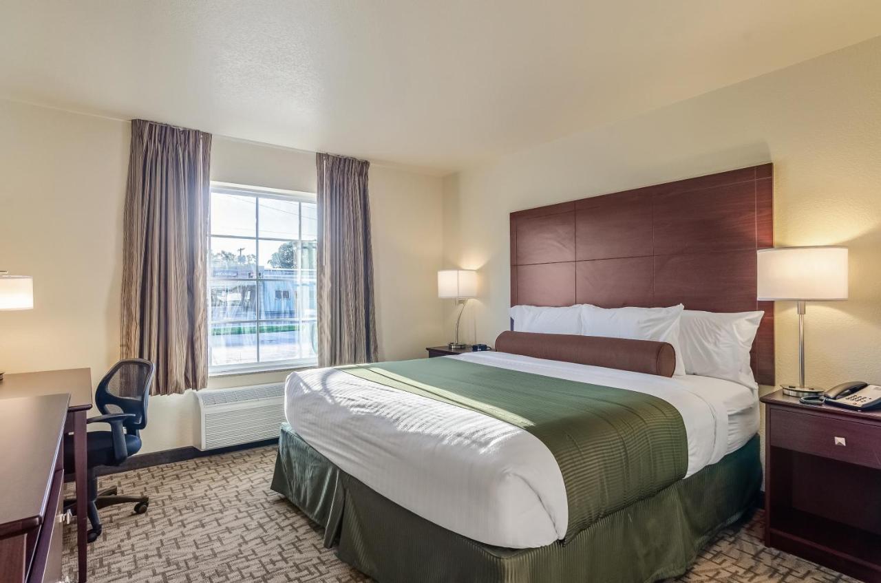 Cobblestone Inn & Suites - Bridgeport 외부 사진